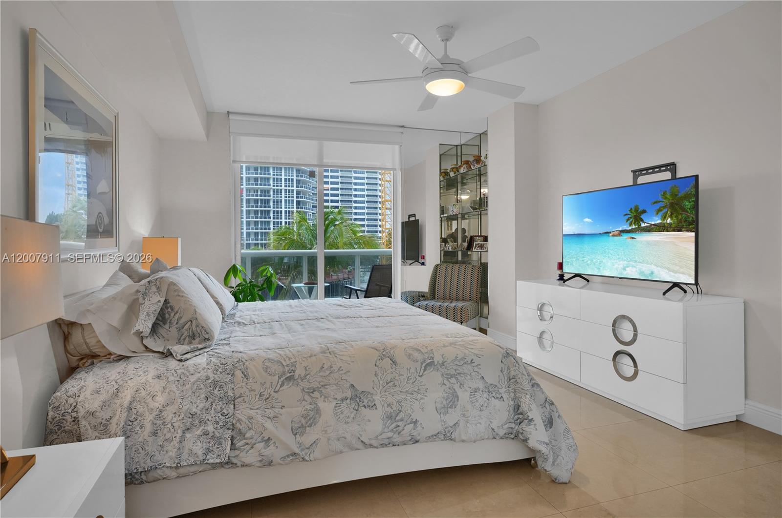 HARBOUR HOUSE - Residential