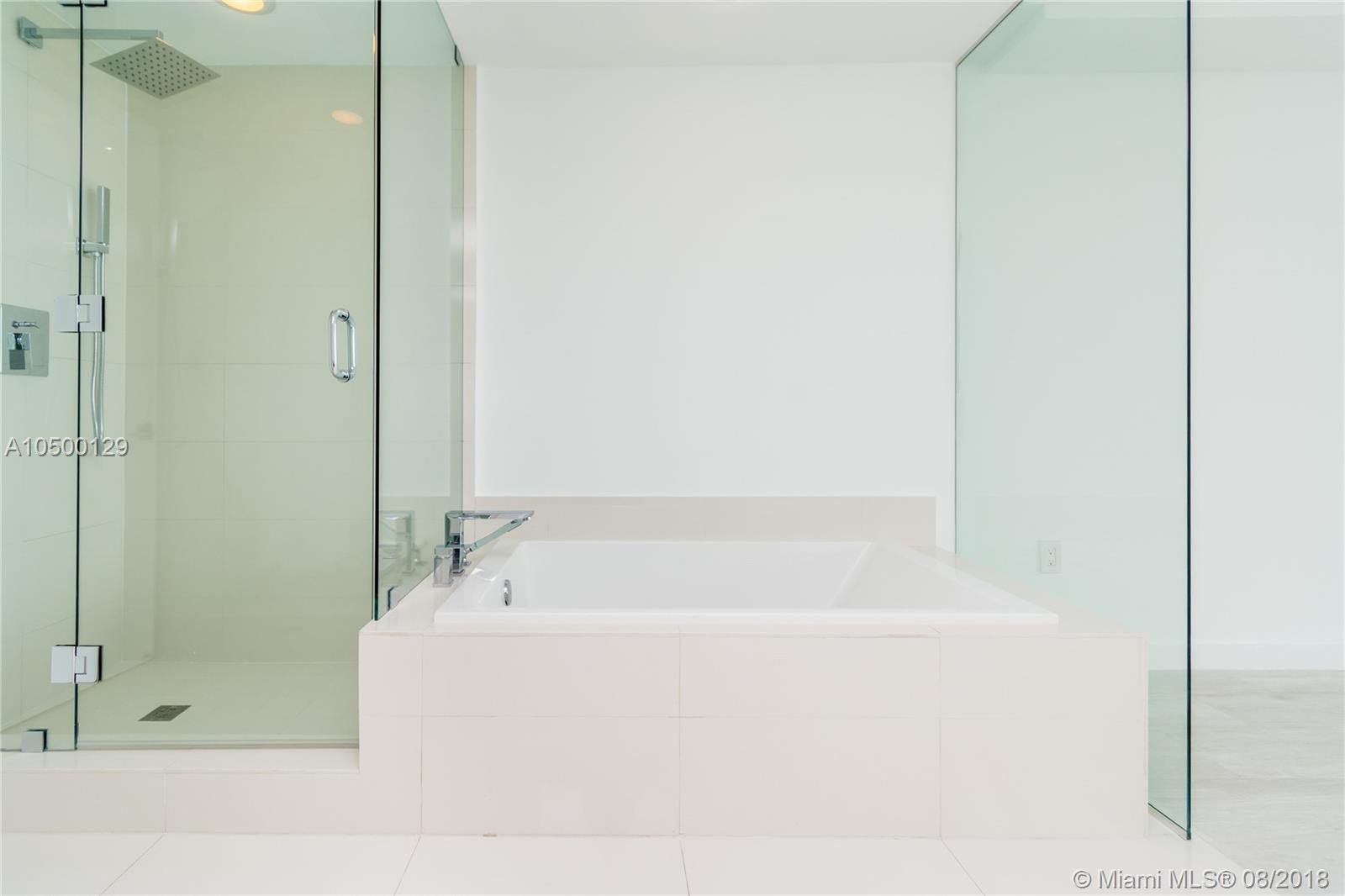 Paraiso Bay - Residential Lease