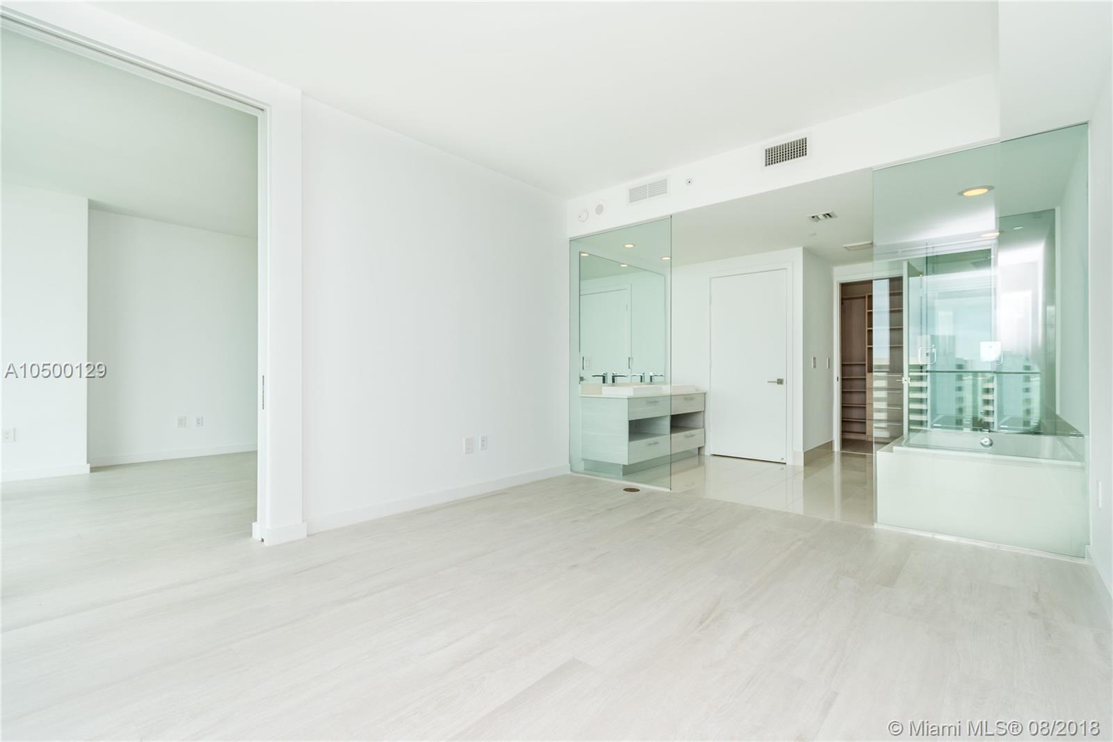 Paraiso Bay - Residential Lease