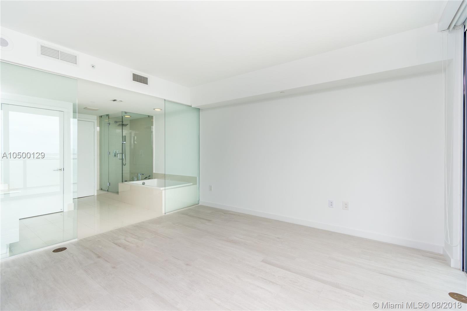 Paraiso Bay - Residential Lease