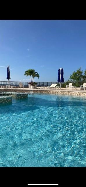 CRICKET CLUB CONDO - Residential