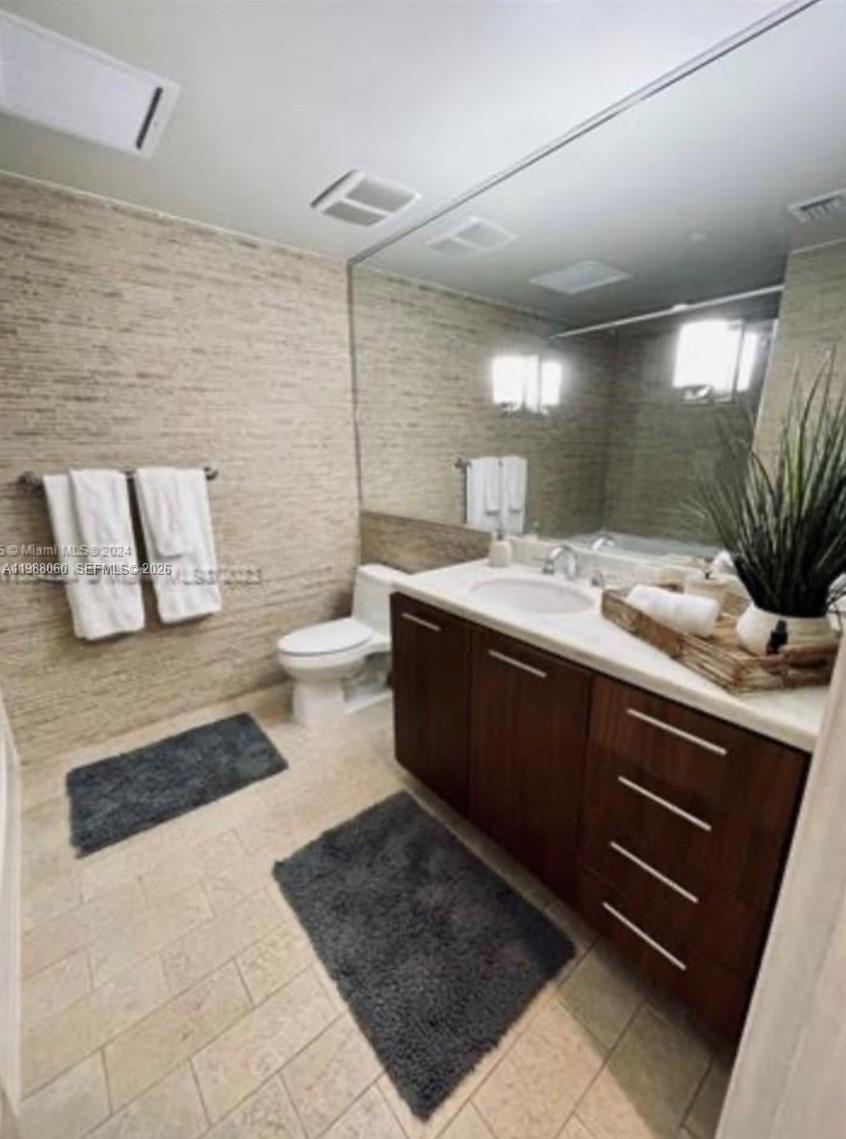 50 BISCAYNE CONDO - Residential