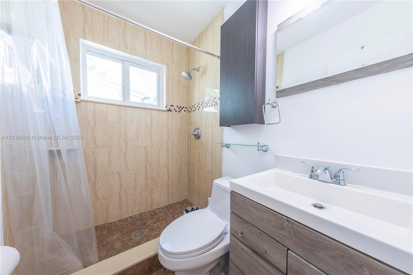 DIXIE GARDENS - Residential