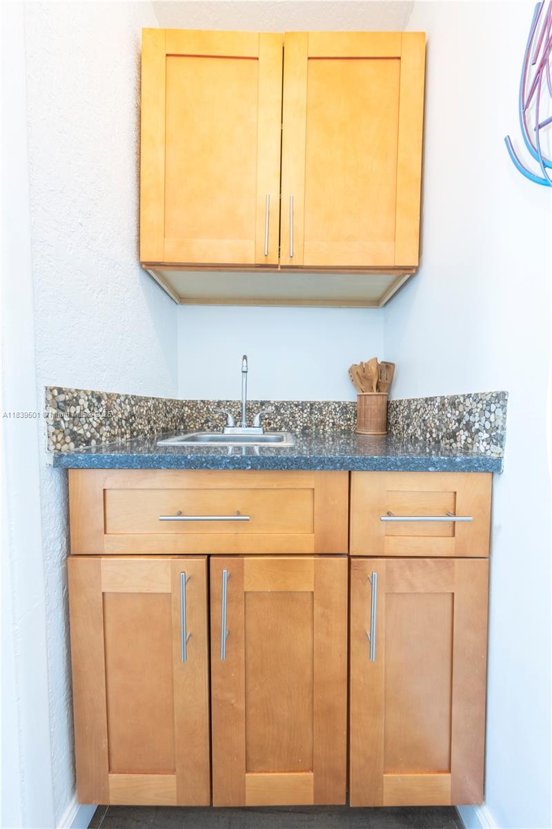 DIXIE GARDENS - Residential