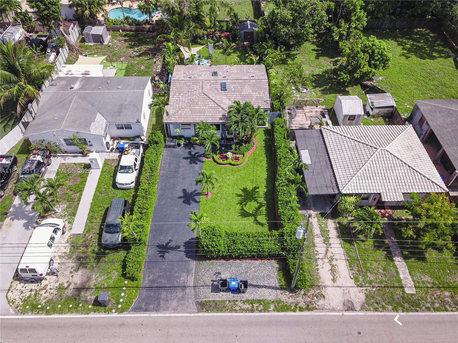 DIXIE GARDENS - Residential