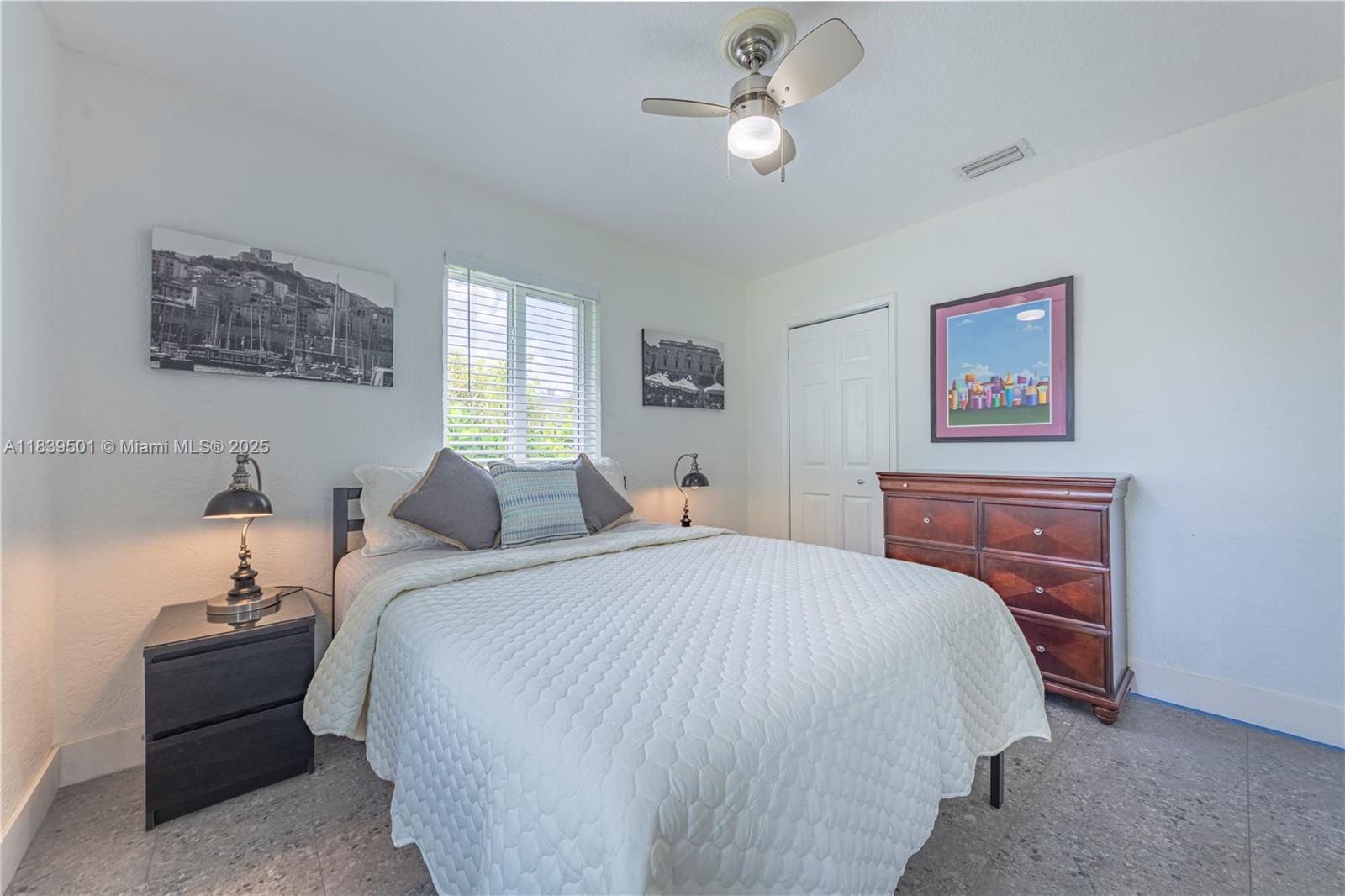 DIXIE GARDENS - Residential