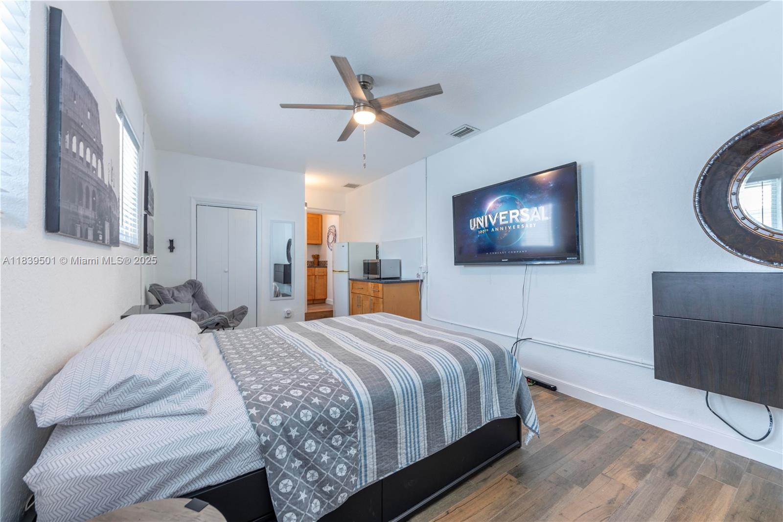 DIXIE GARDENS - Residential