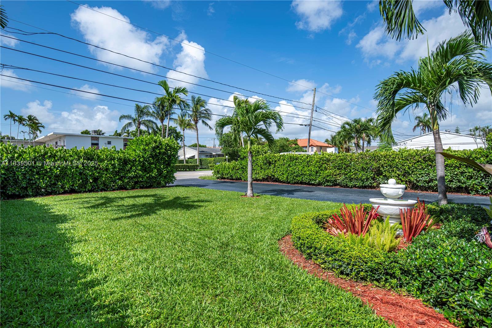 DIXIE GARDENS - Residential