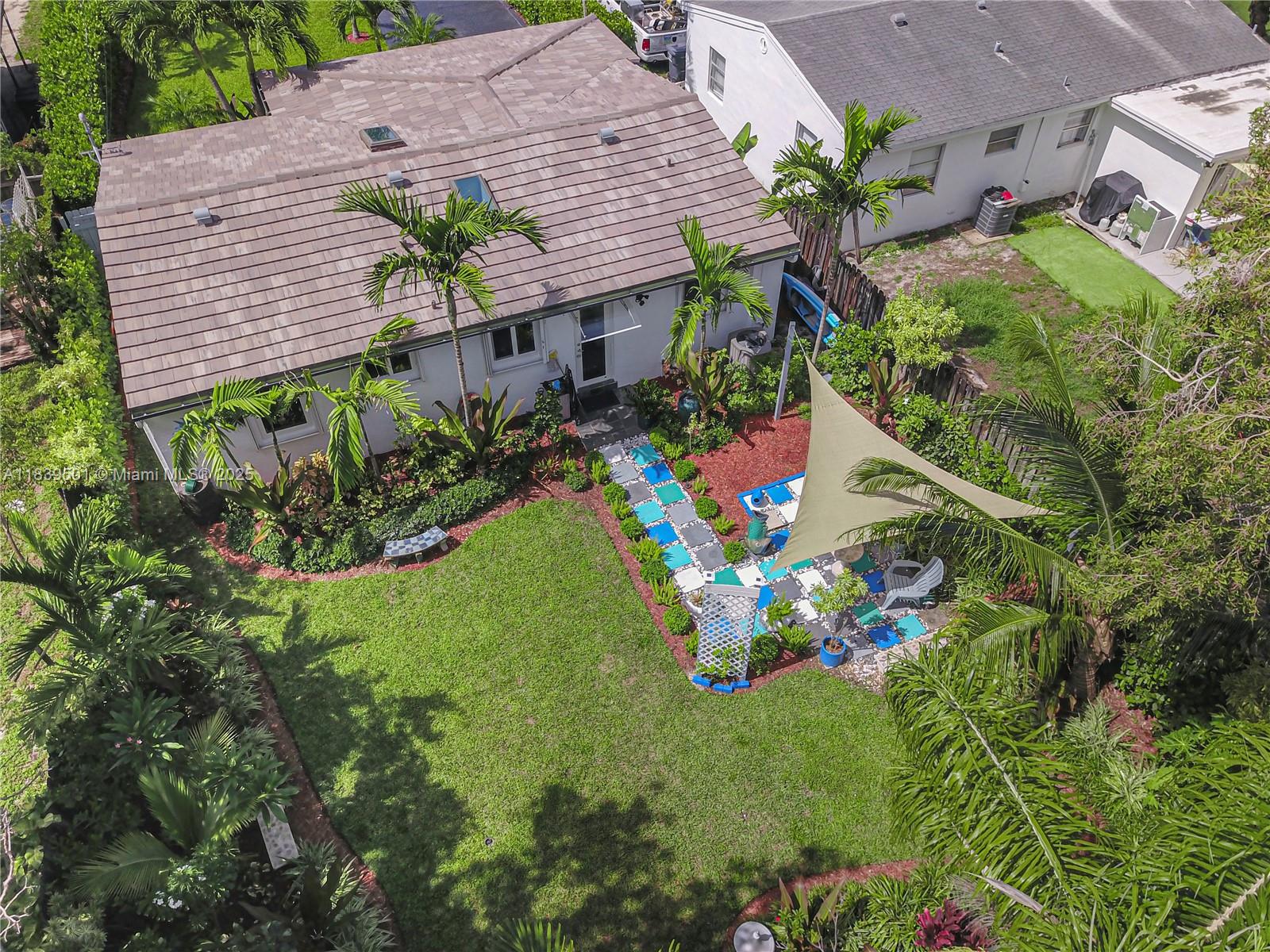 DIXIE GARDENS - Residential