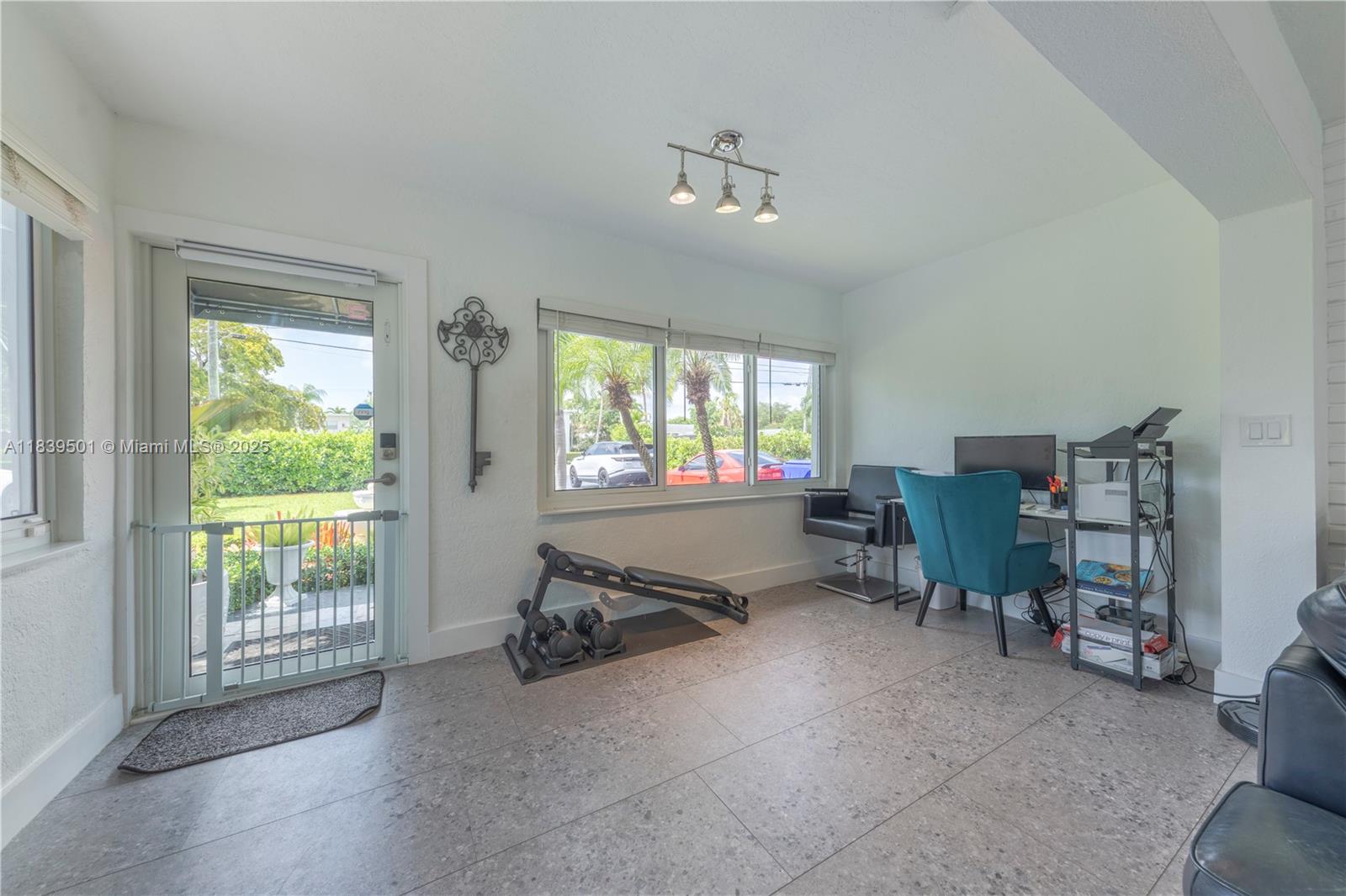 DIXIE GARDENS - Residential