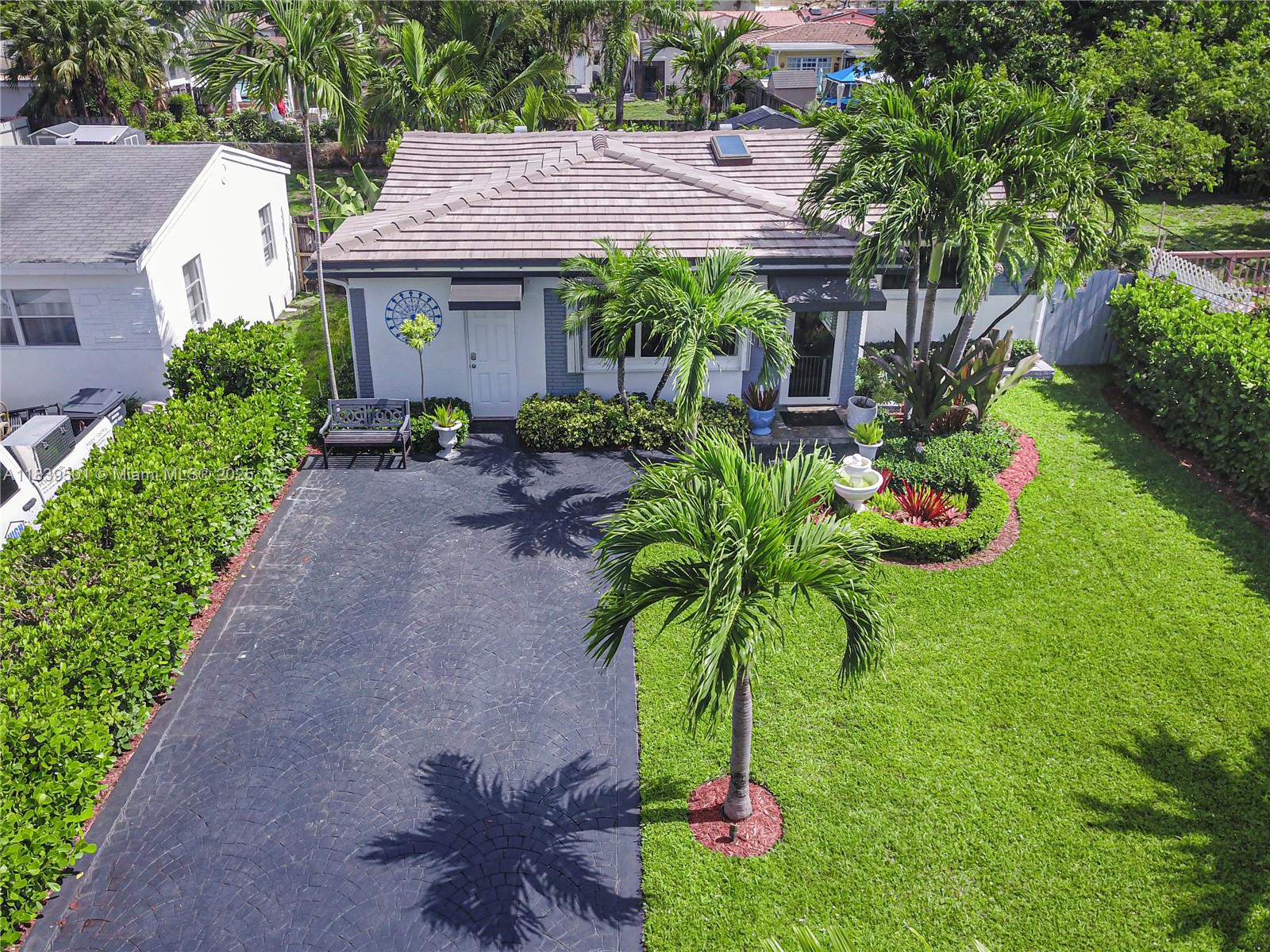 DIXIE GARDENS - Residential