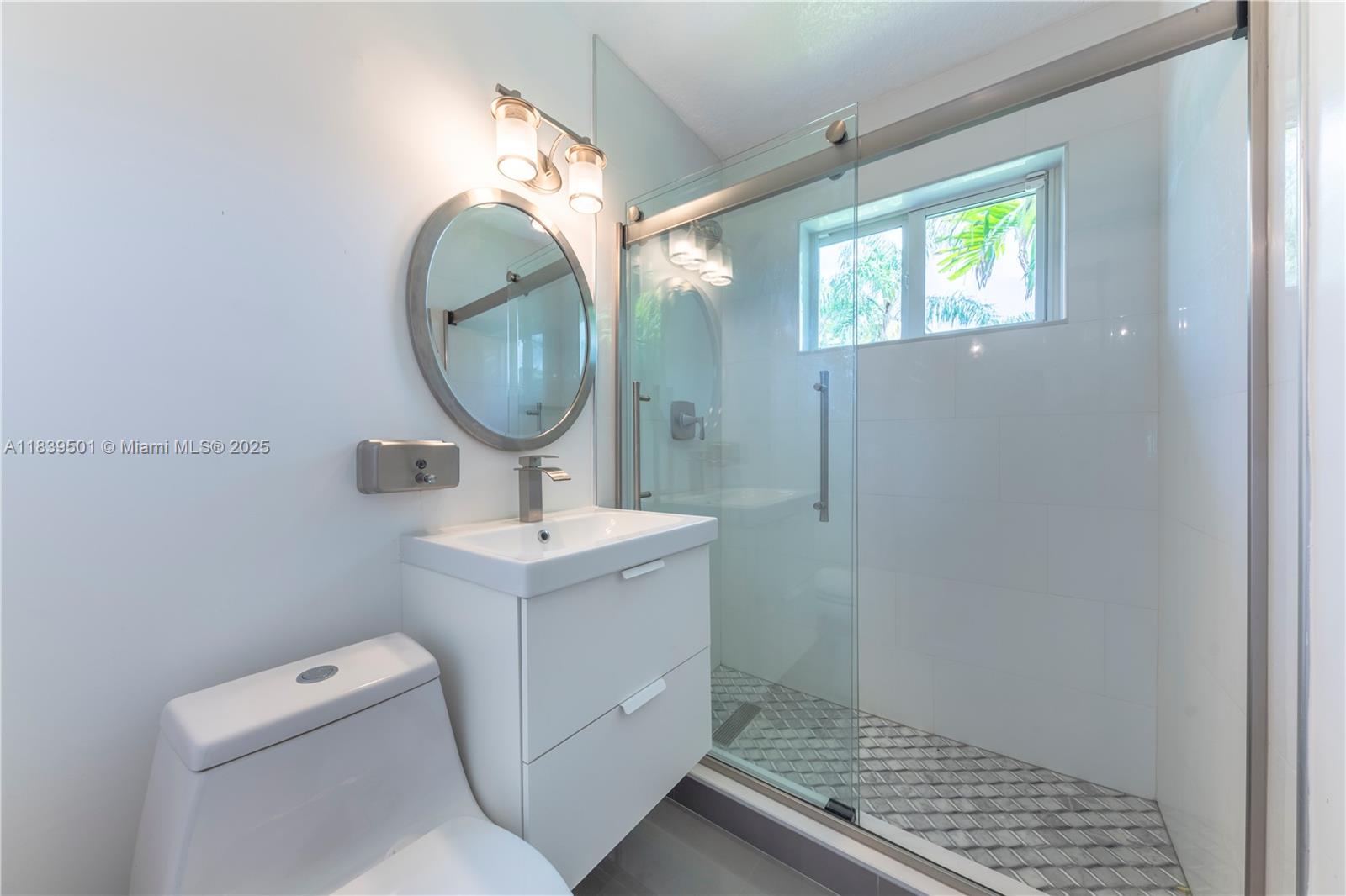 DIXIE GARDENS - Residential