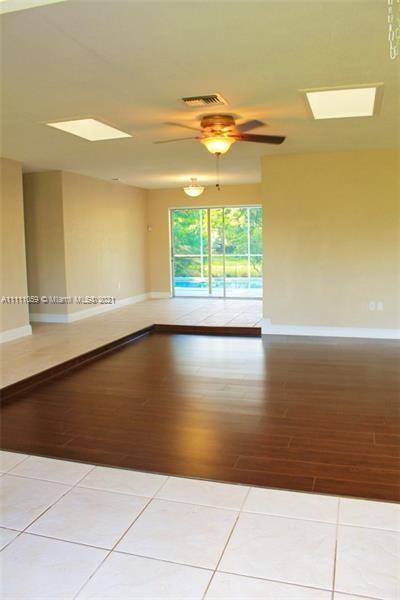 SUNRISE GOLF VILLAGE 4TH - Residential