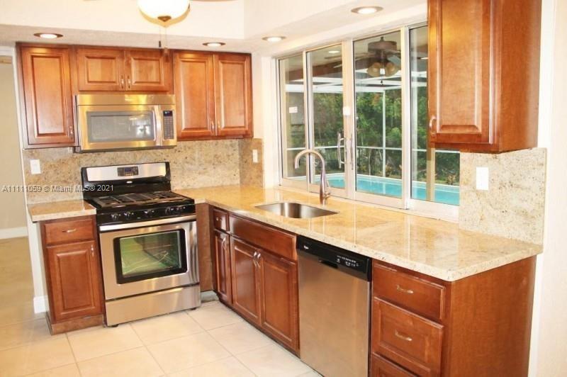 SUNRISE GOLF VILLAGE 4TH - Residential