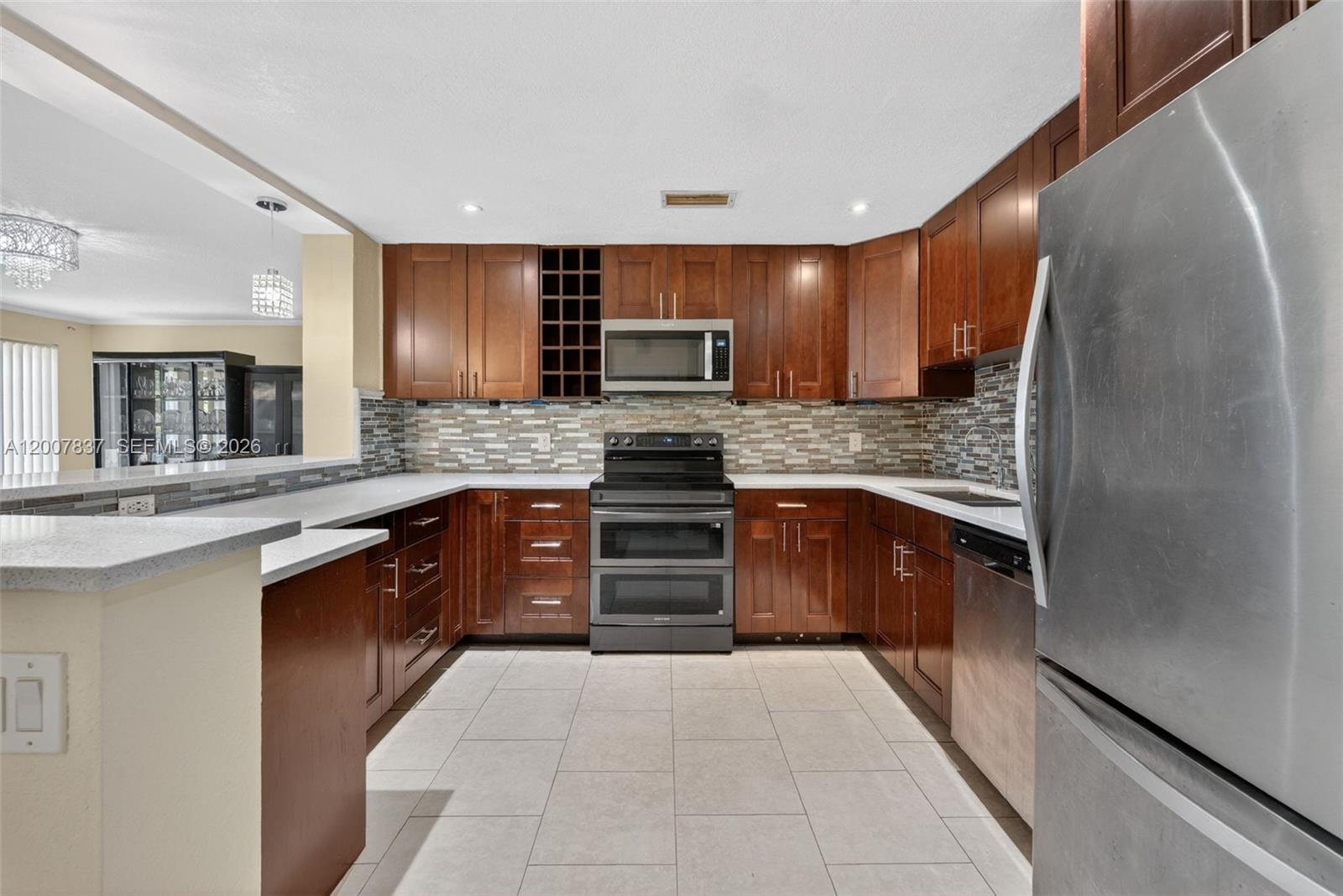 CRYSTAL LAKE 4TH SEC - Residential