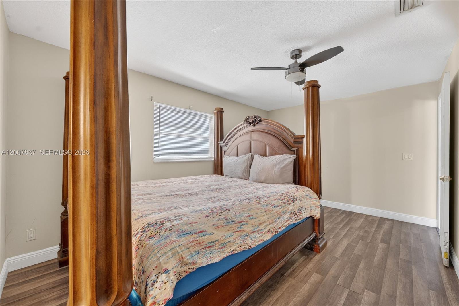 CRYSTAL LAKE 4TH SEC - Residential