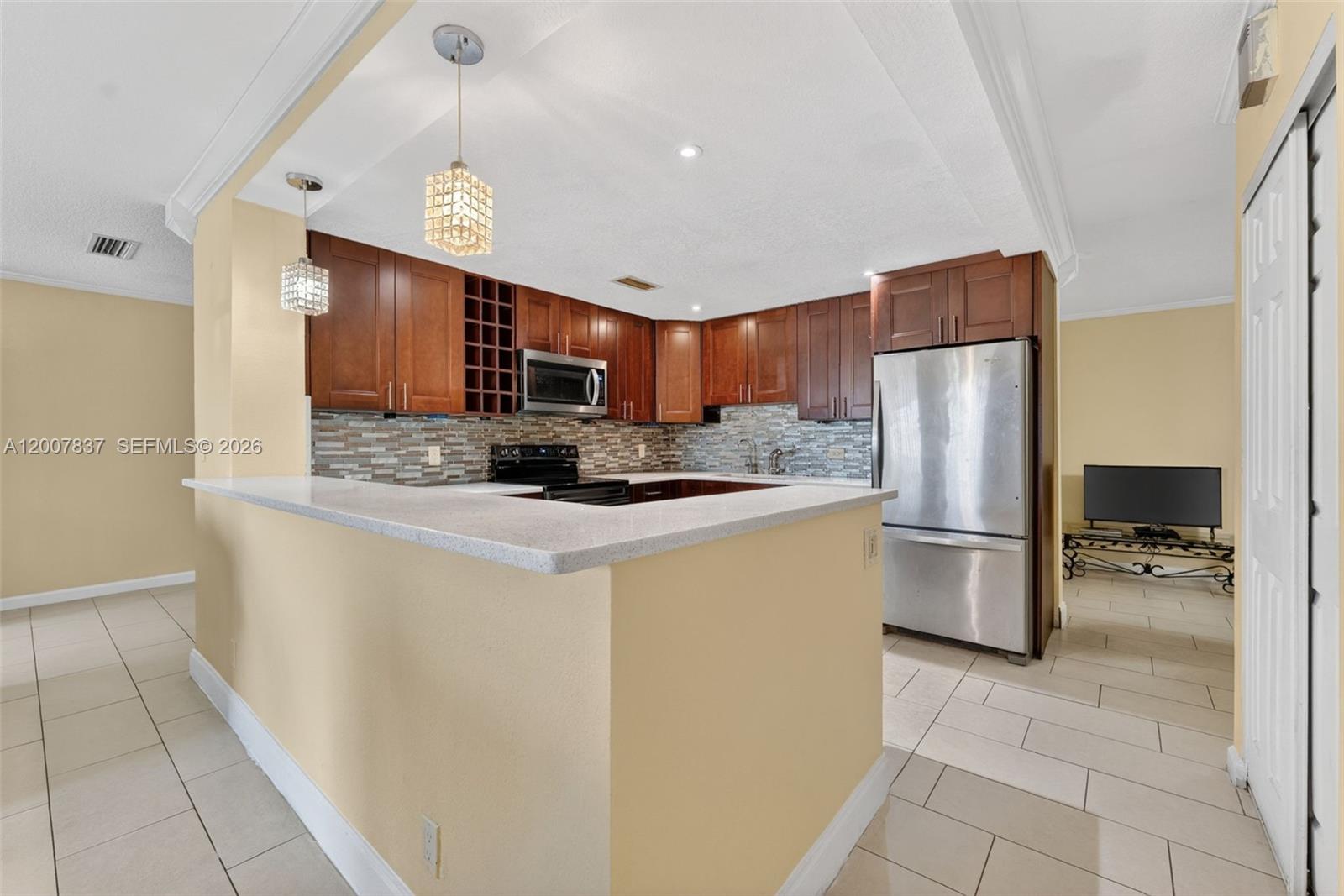 CRYSTAL LAKE 4TH SEC - Residential