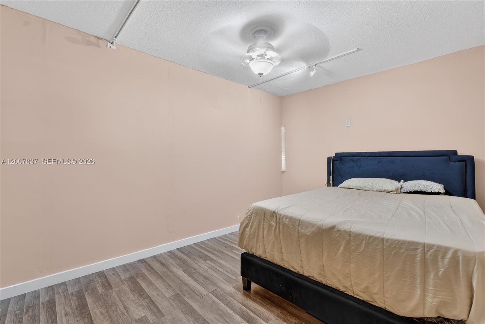 CRYSTAL LAKE 4TH SEC - Residential