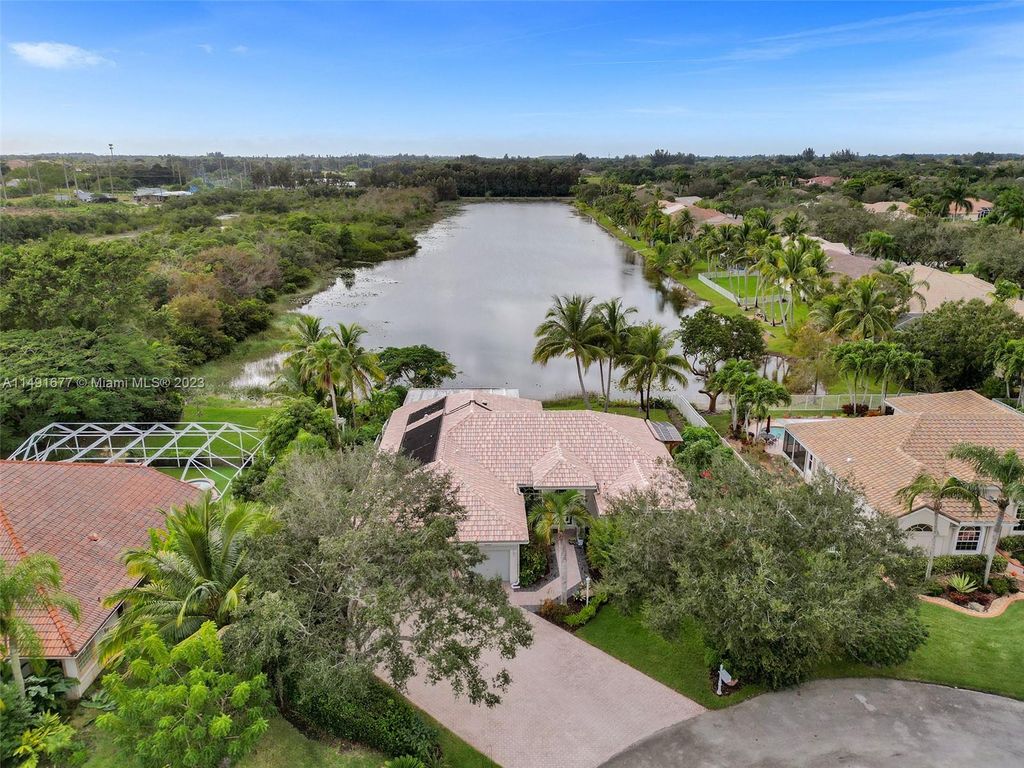 Photo of 16290 Cranberry Ct, Davie, FL 33331 (MLS # A11491677)