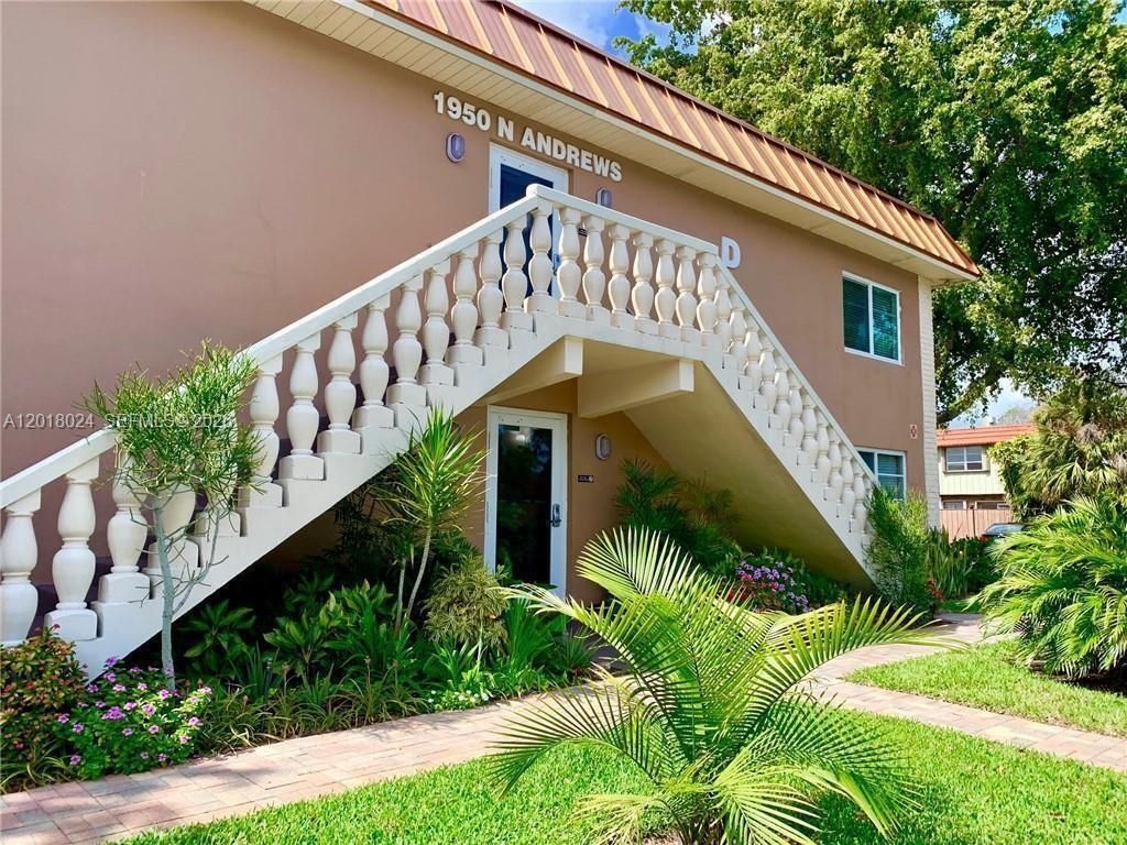 Photo of 1950 N Andrews Ave #208D, Wilton Manors, FL 33311 (MLS # A12018024)