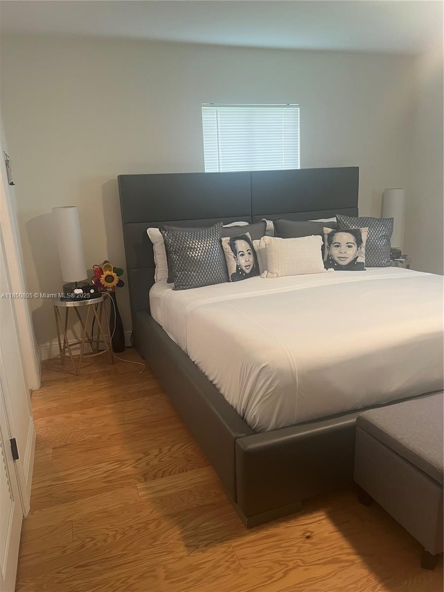 LAUDERDALE WEST 2 SEC - Residential