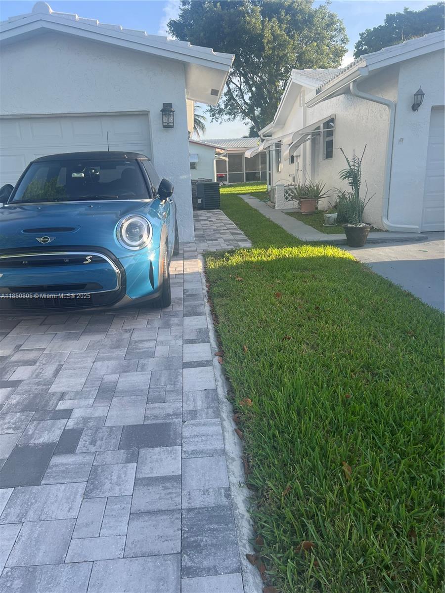 LAUDERDALE WEST 2 SEC - Residential