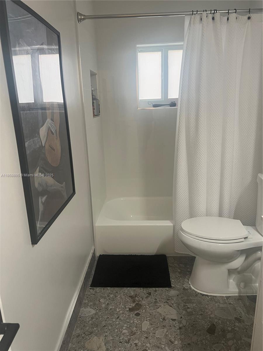 LAUDERDALE WEST 2 SEC - Residential