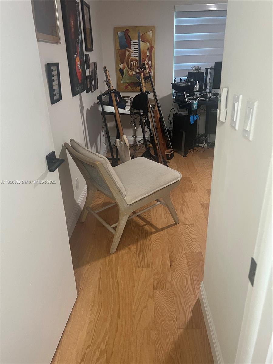 LAUDERDALE WEST 2 SEC - Residential