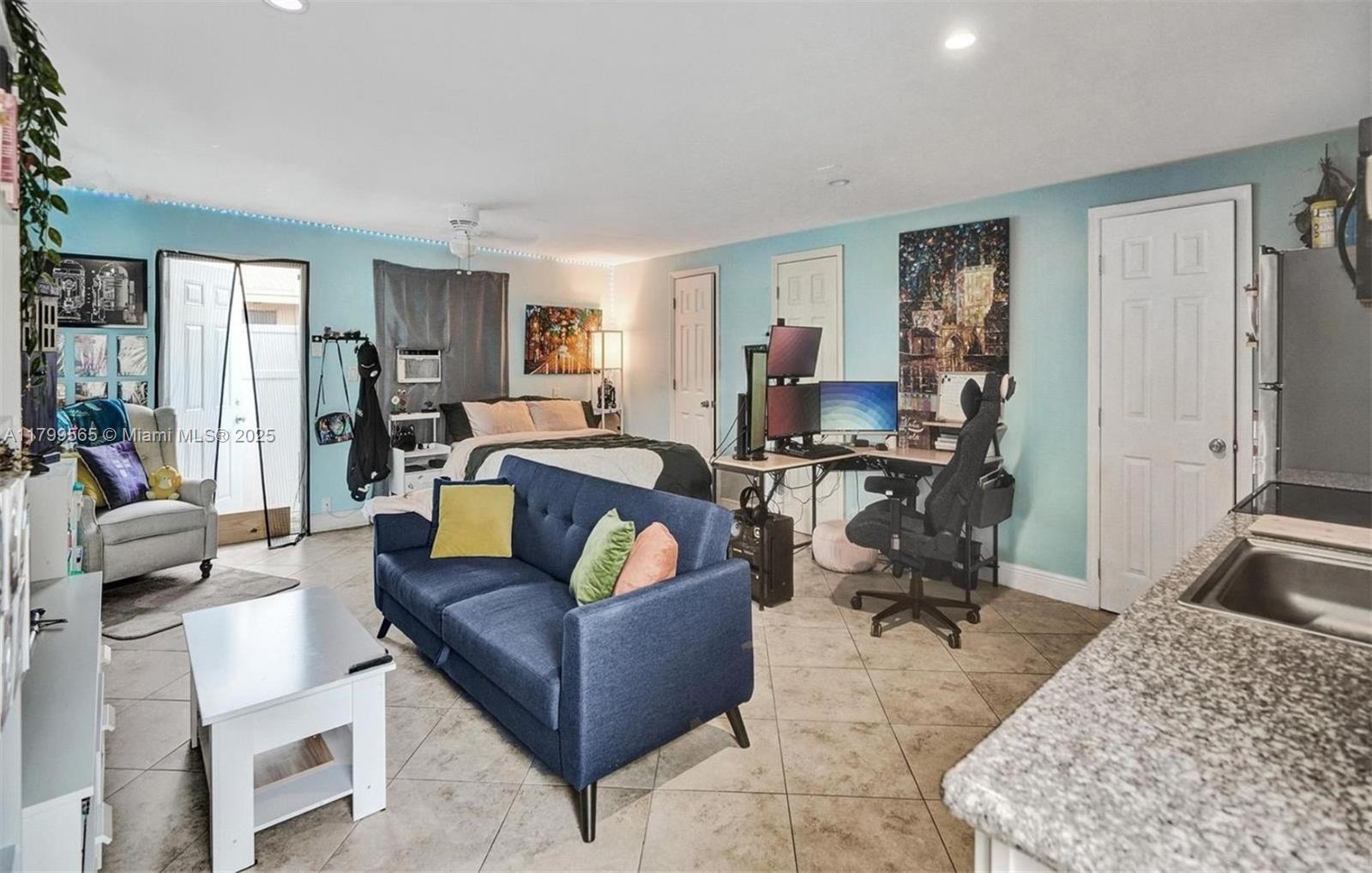 Rental Property at 1041 Ne 9th Ave A1, Fort Lauderdale, Broward County, Florida - Bathrooms: 1  - $1,650 MO.