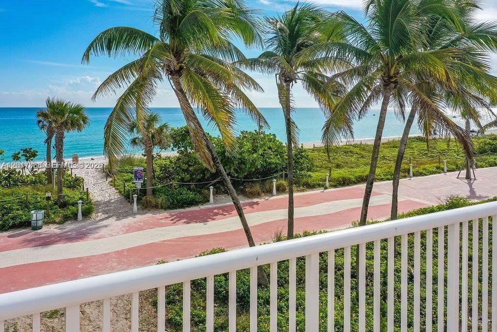 5401 Collins Ave 128
