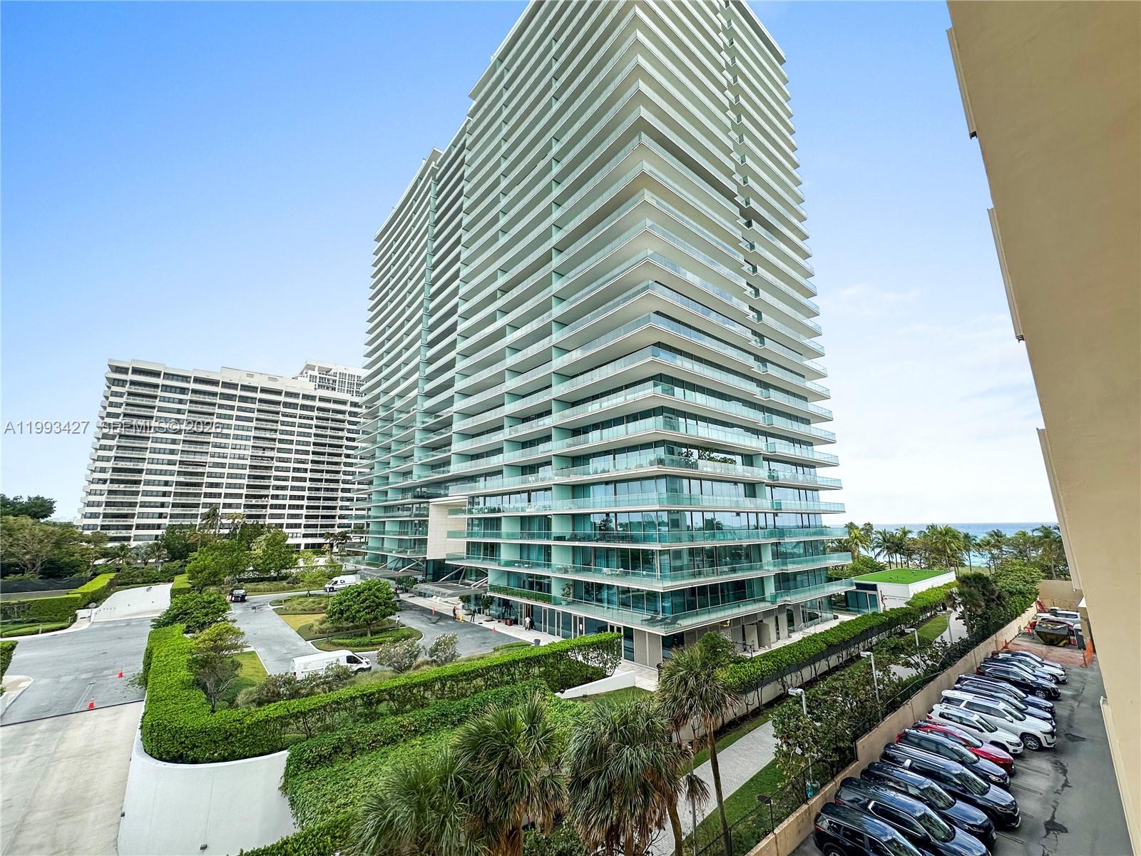THE PLAZA OF BAL HARBOUR - Residential