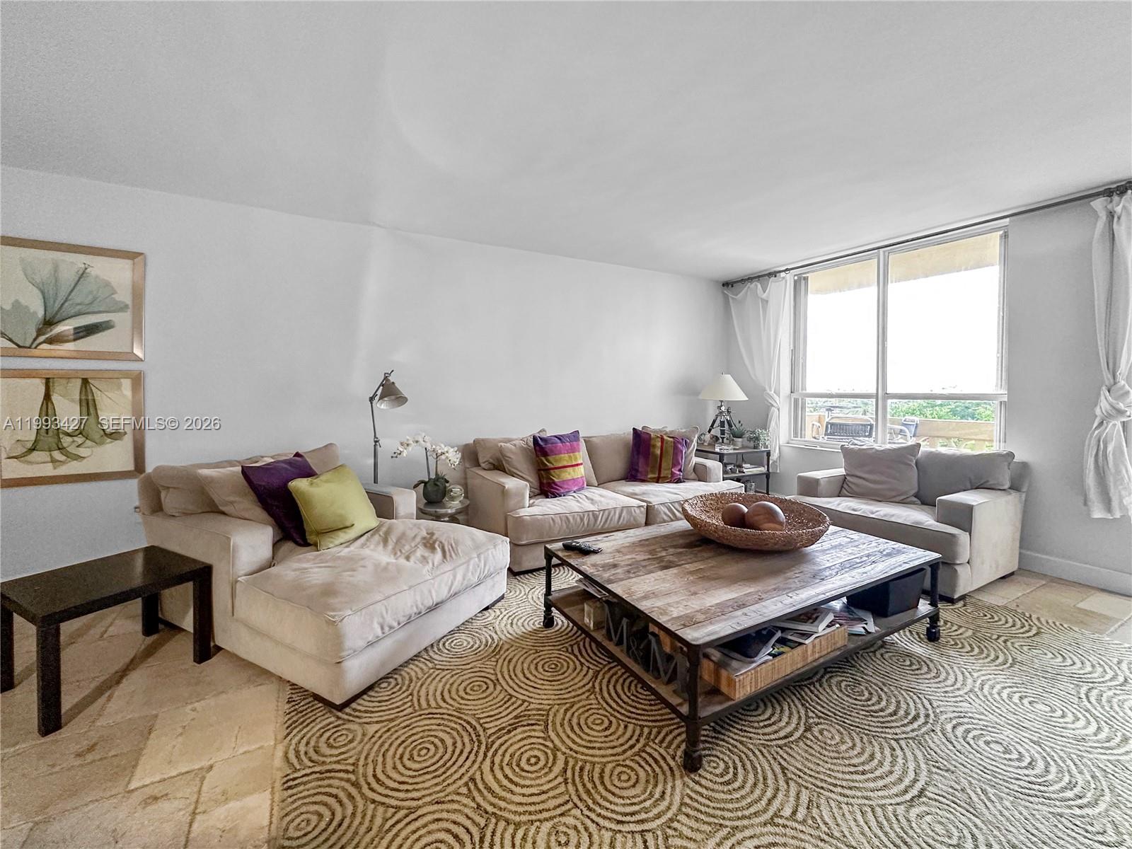 THE PLAZA OF BAL HARBOUR - Residential