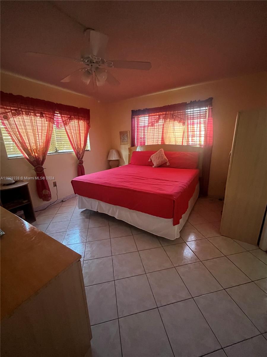 View photos, virtual tours, details... 16901 NE 13th Ave 103