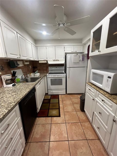 16901 NE 13th Ave 103 Miami FL 33162