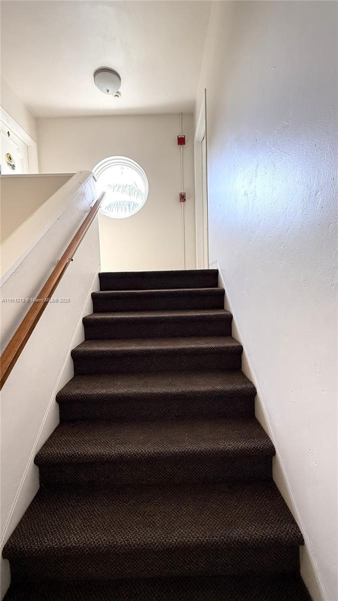 SHORES PLAZA EAST CONDO - Residential Lease