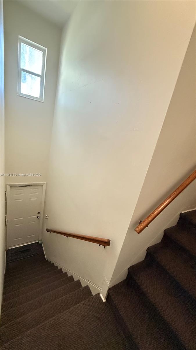 SHORES PLAZA EAST CONDO - Residential Lease