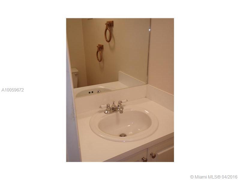 COURTYARDS AT KENDALL CON - Residential Lease