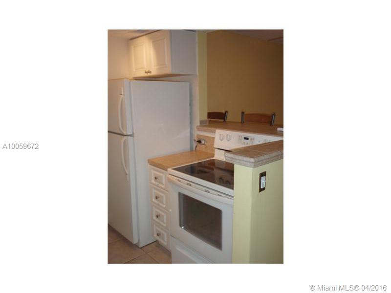 COURTYARDS AT KENDALL CON - Residential Lease