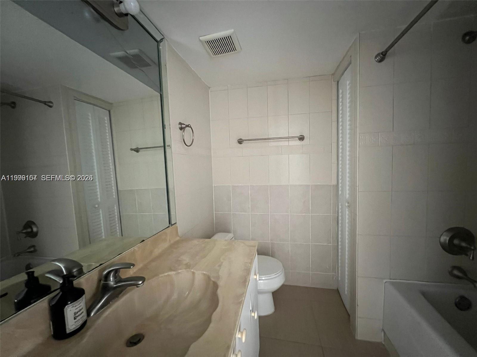 SAILBOAT CAY CONDO - Residential Lease