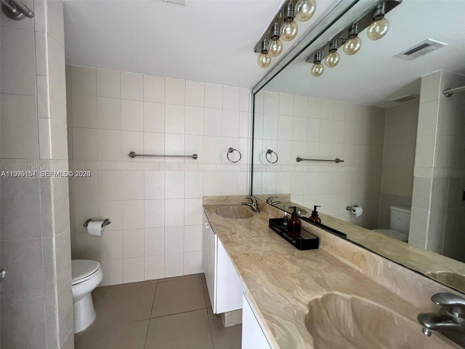 SAILBOAT CAY CONDO - Residential Lease