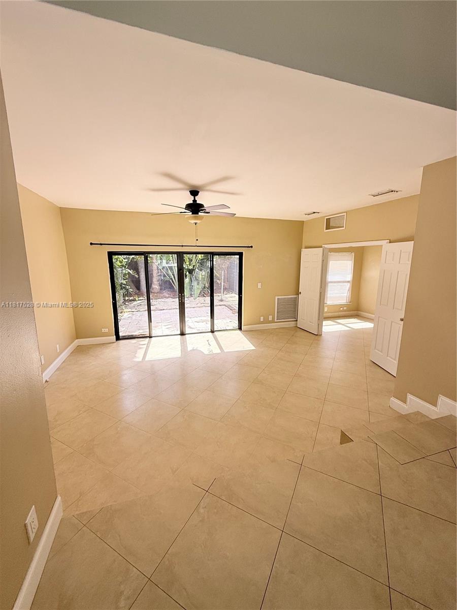 CAMINO DEL QUINTA - Residential Lease