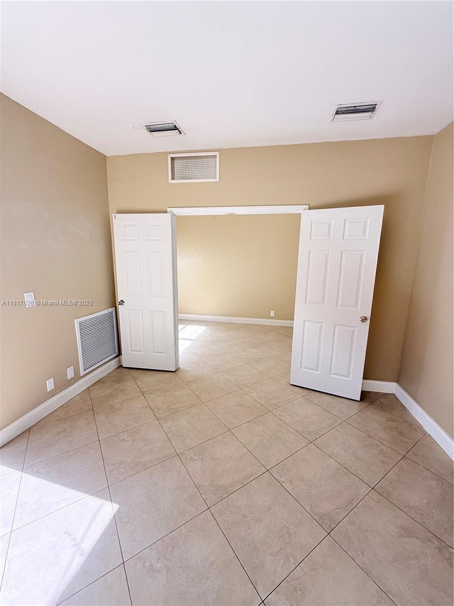 CAMINO DEL QUINTA - Residential Lease