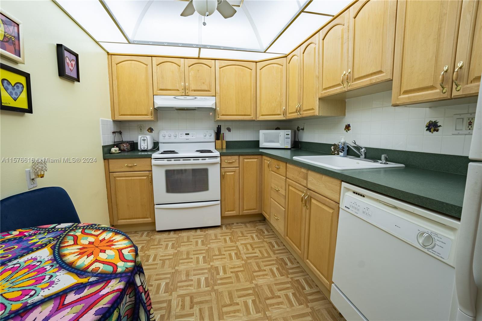 PARK PLACE CONDOMINIUM NO - Residential