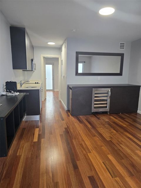 1550 Pennsylvania Ave 113 Miami Beach FL 33139