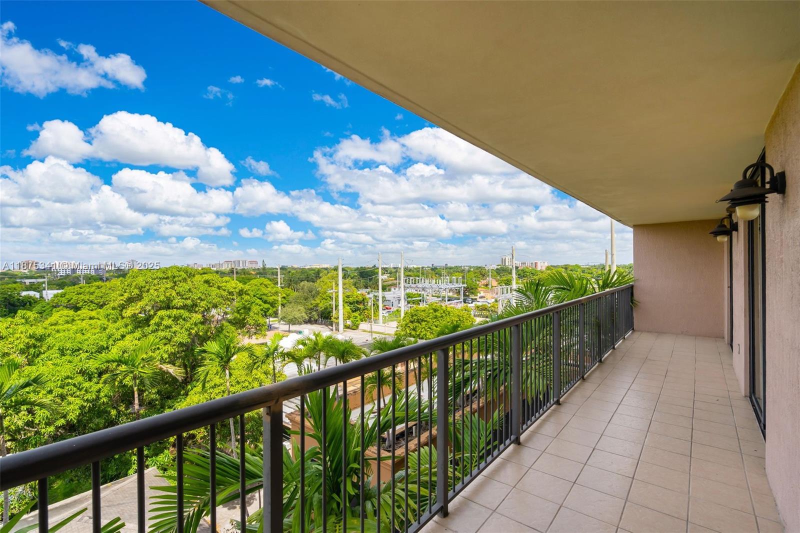 CORAL POINTE CONDO - Residential