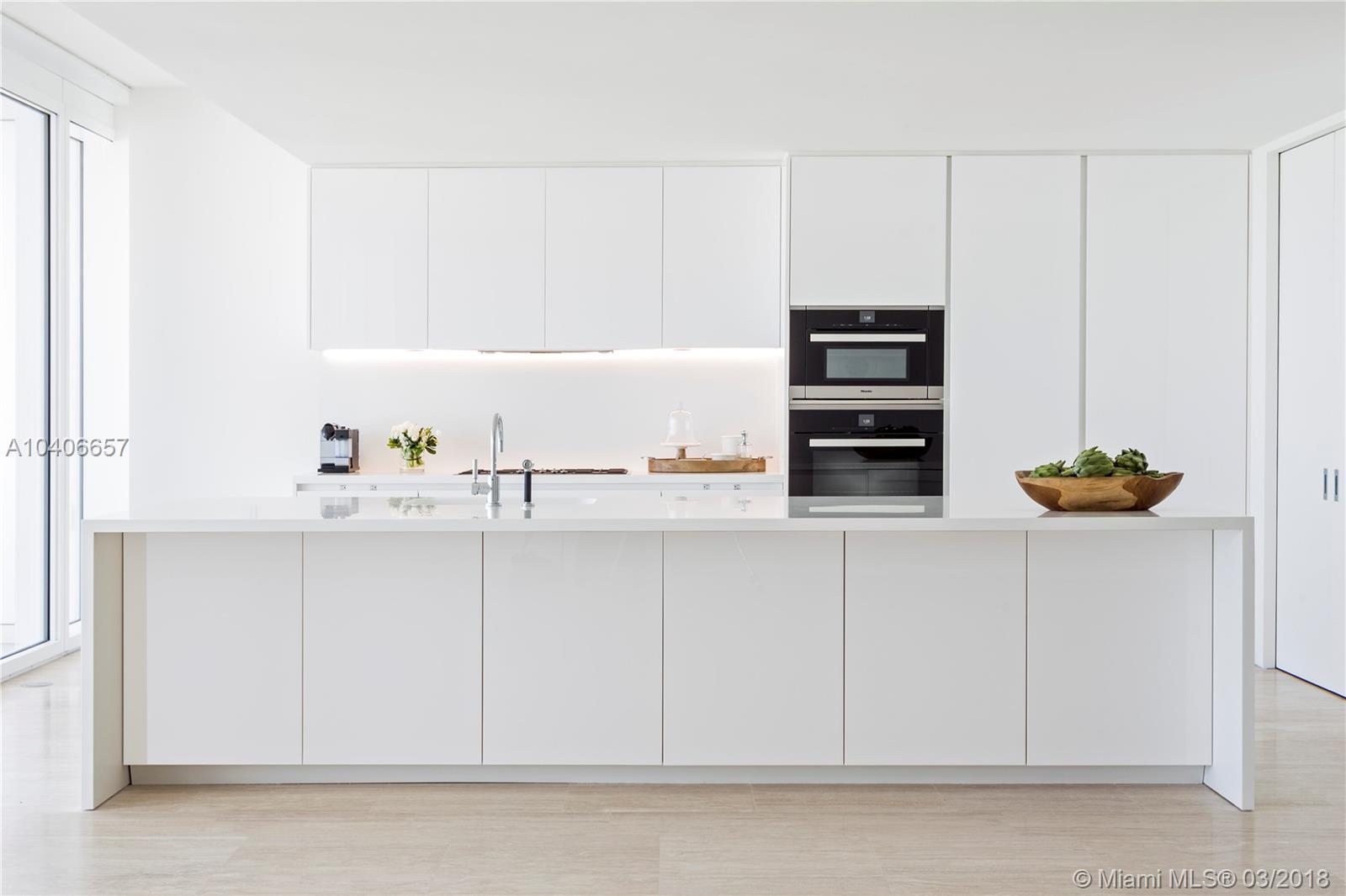 SURF CLUB CONDO - Residential