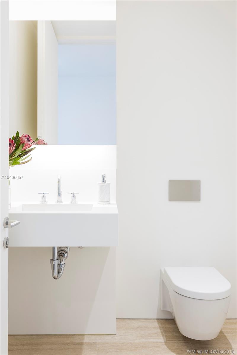 SURF CLUB CONDO - Residential