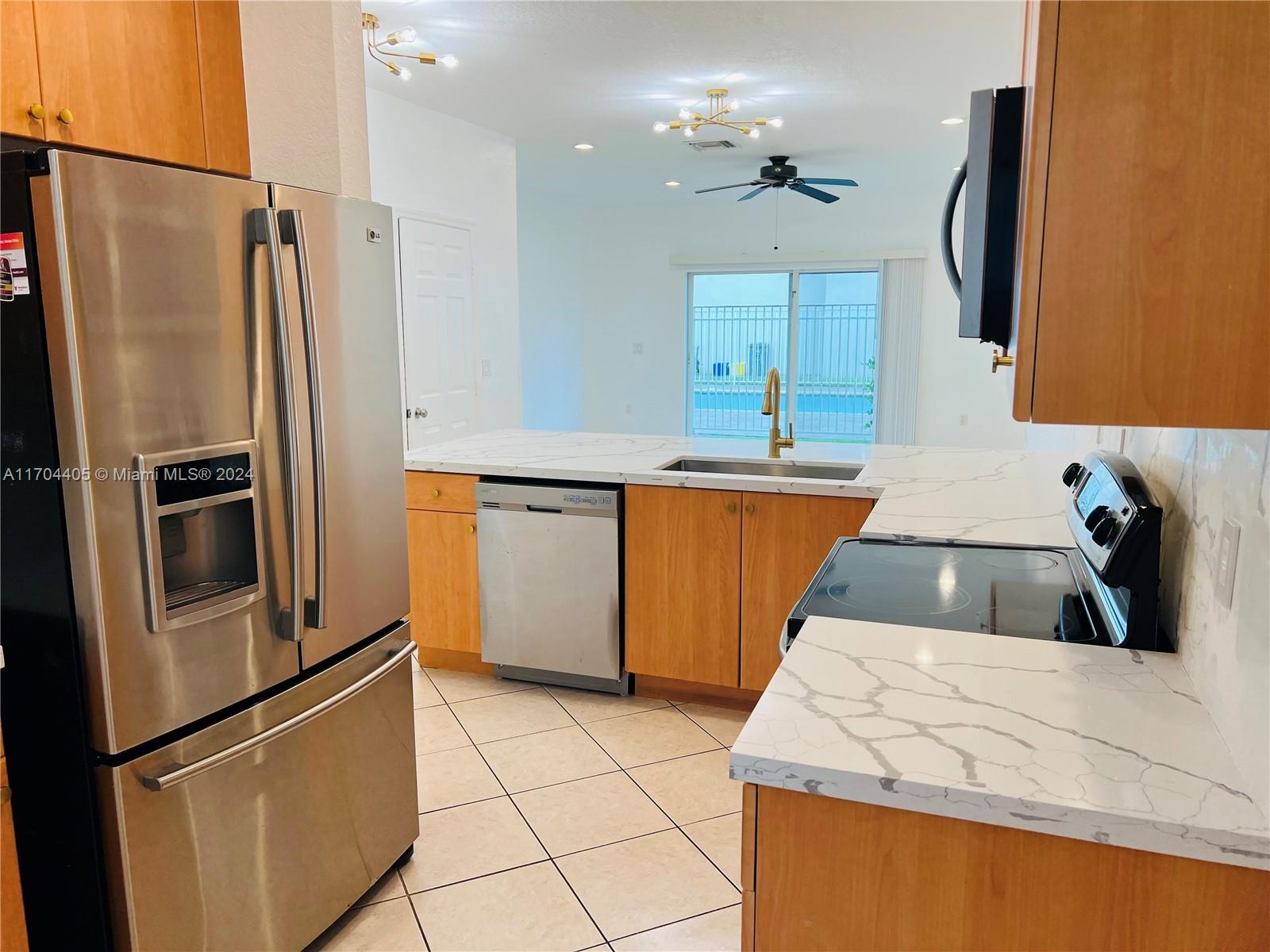 VIA PALMA DELRAY CONDO - Residential Lease