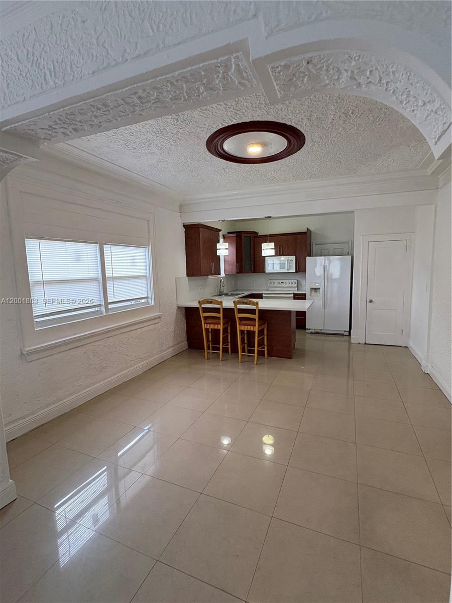 MUSA ISLE - Residential Lease