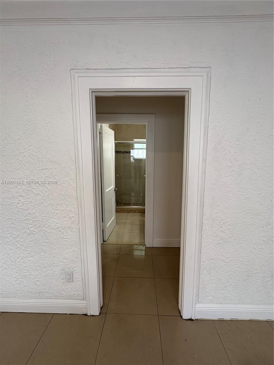 MUSA ISLE - Residential Lease